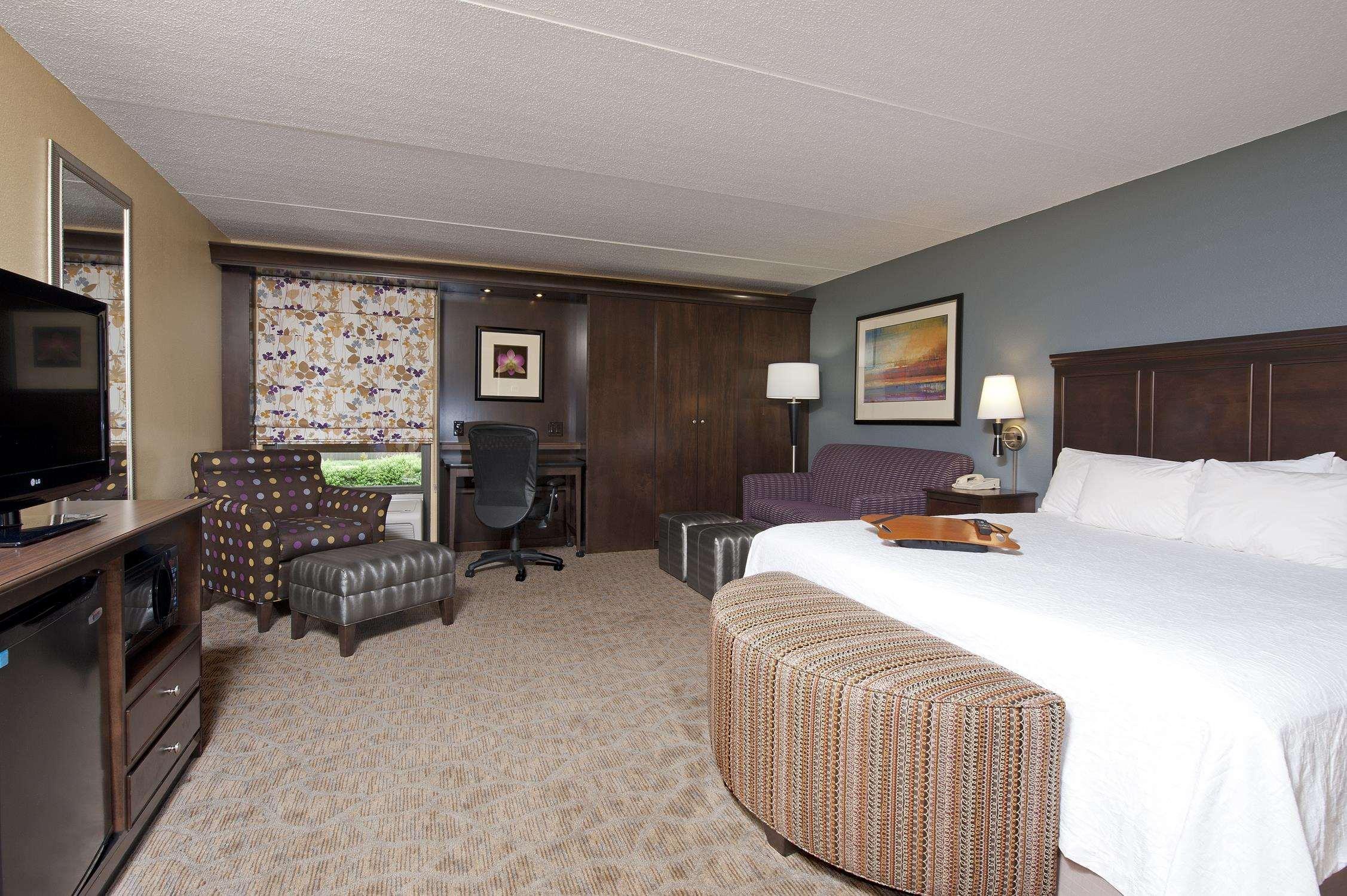 Hampton Inn Джейнсвилл Экстерьер фото